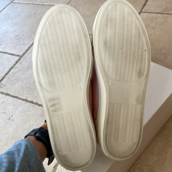 New Woman Common Projects - Picture 5 of 7